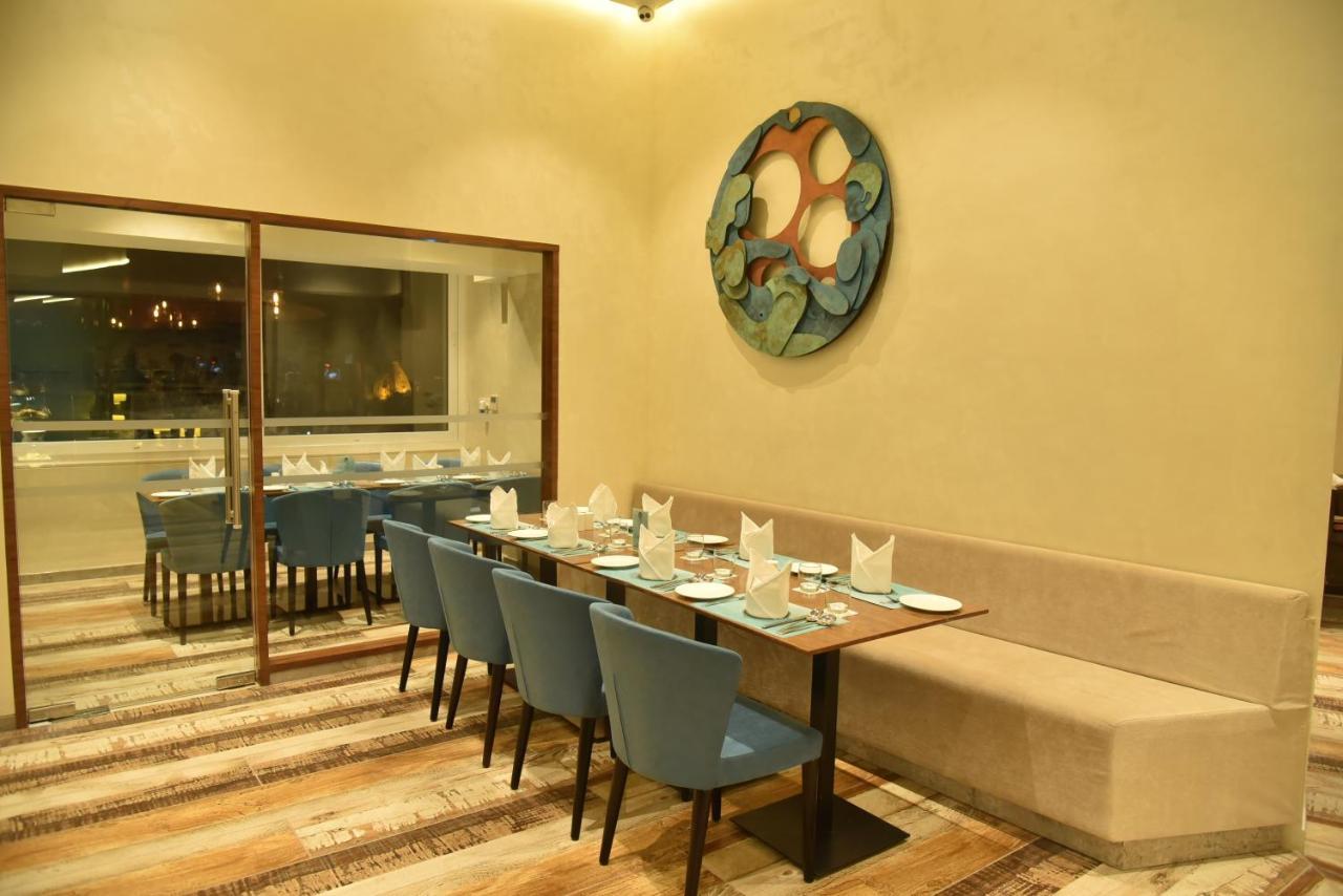 Effotel By Sayaji Vadodara Buitenkant foto